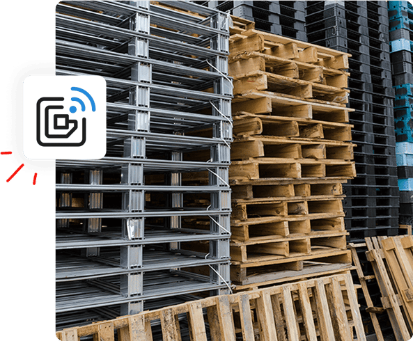 Stacks of metal and wooden pallets beside each other, with an icon overlay in the corner.